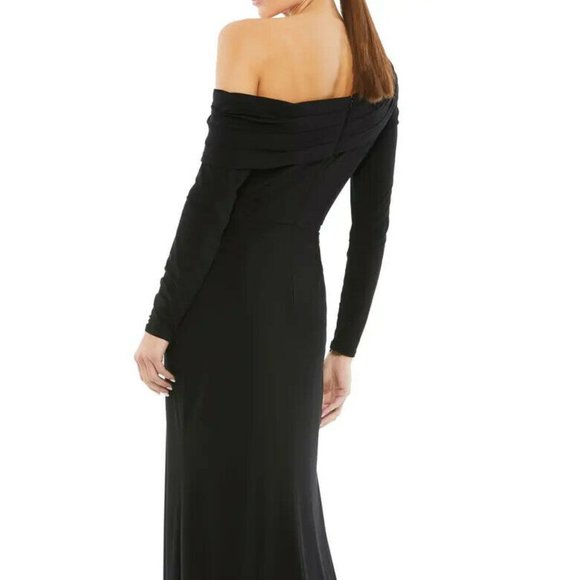Mac Duggal Black One-Shoulder Long Sleeve Jersey Trumpet Gown - Picture 3 of 5